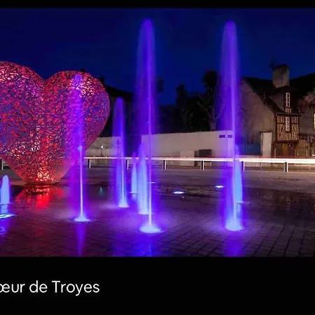 Superbe T2 De Caractere Au Centre Classe 3 Etoiles Apartment *