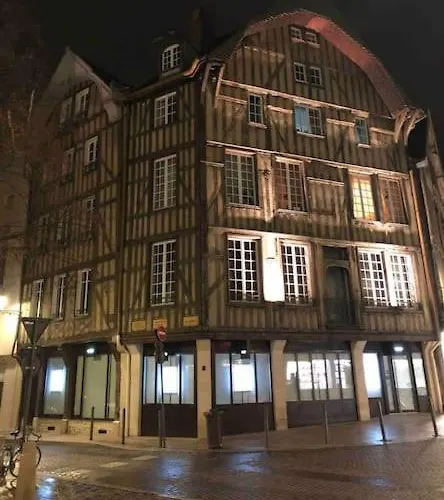 Διαμέρισμα Superbe T2 De Caractere Au Centre Classe 3 Etoiles Τρουά